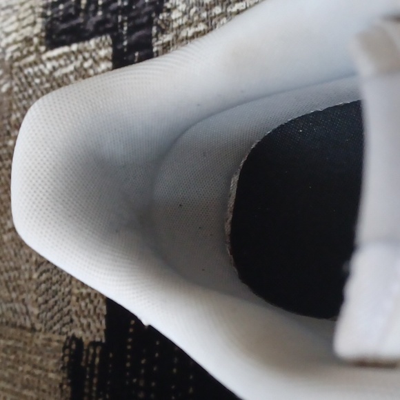 Nike Air- Air Force 1 White Sneakers - Size 7Y - Picture 10 of 13